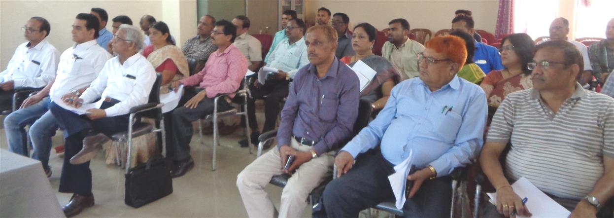 गल्र्स काॅलेज में  उच्चशिक्षा के प्राचार्यों की कार्यशाला आयोजित 