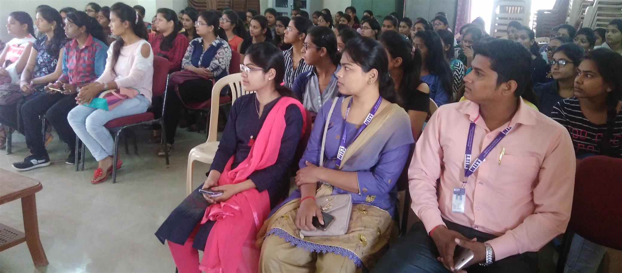 गर्ल्स काॅलेज में  बिजनेस एनालिटिक्स पर कार्यशाला आयोजित 