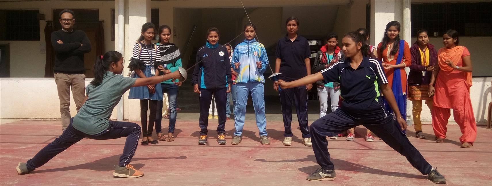 महिला नेटबाॅल में गल्र्स काॅलेज उपविजेता 